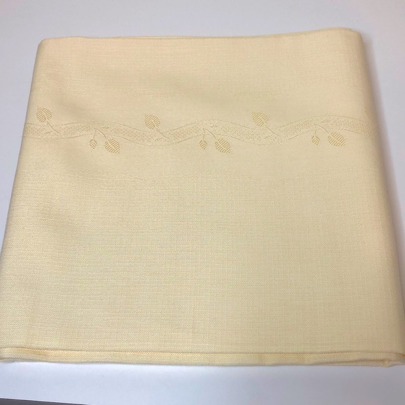 Yellow Embroidered Tablecloth - Picture 1 of 3